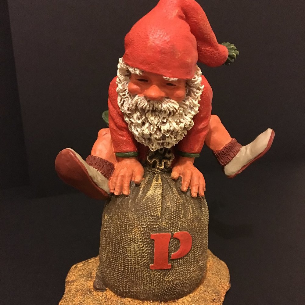 Vintage Enesco Sandman Figurine Gnome Santa 1994